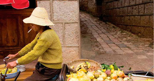 go to "Fruit vendor" Lijiang , Yunnan, China, image page
